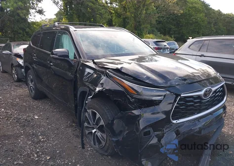 2021 Toyota Highlander Xle из США, поврежденный, VIN 5TDGZRBH6MS084372